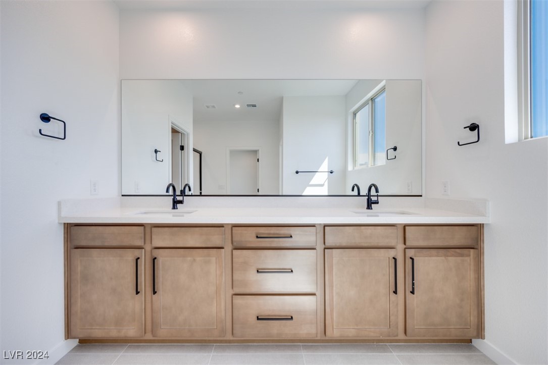 11911 Vector Ray Avenue