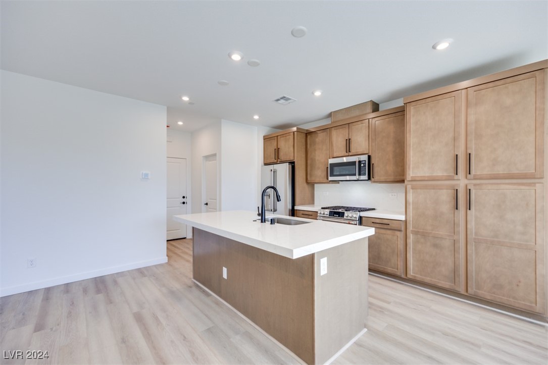 11911 Vector Ray Avenue