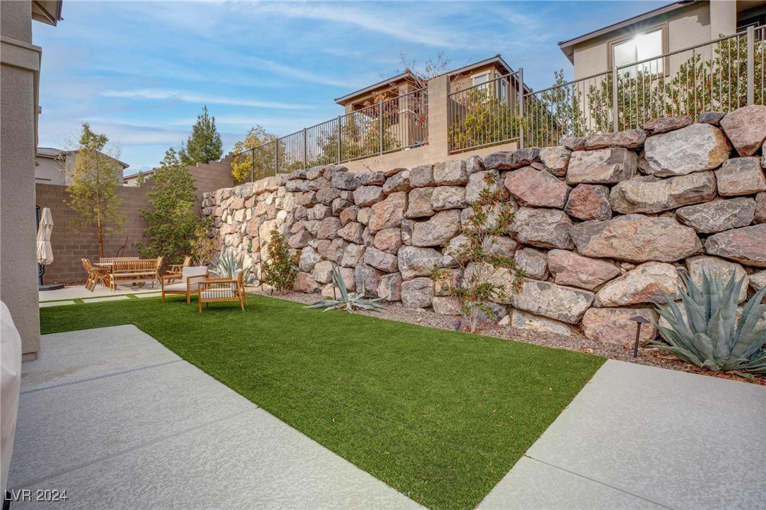 12404 Liberty Beacon Avenue