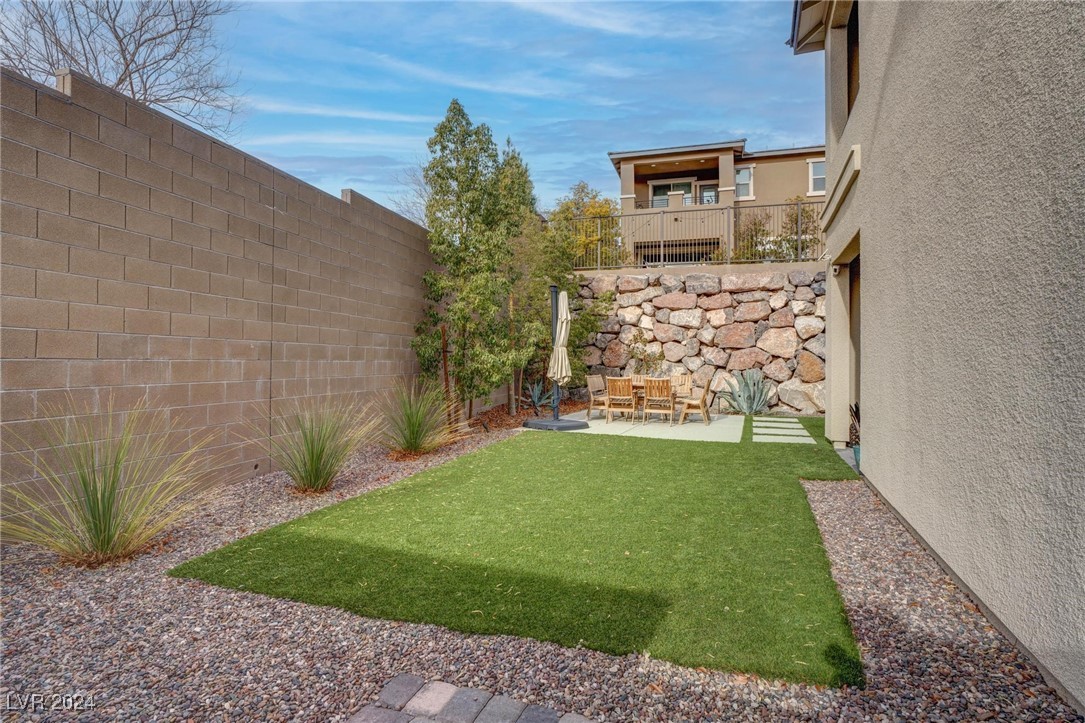 12404 Liberty Beacon Avenue