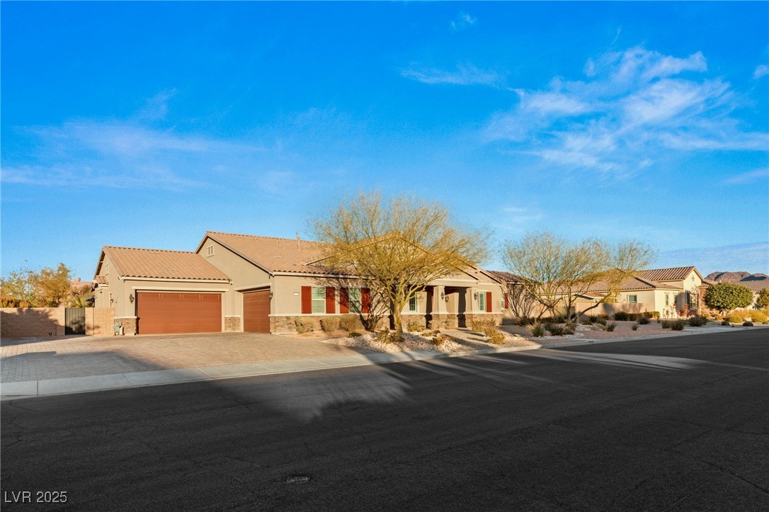 1024 San Eduardo Avenue