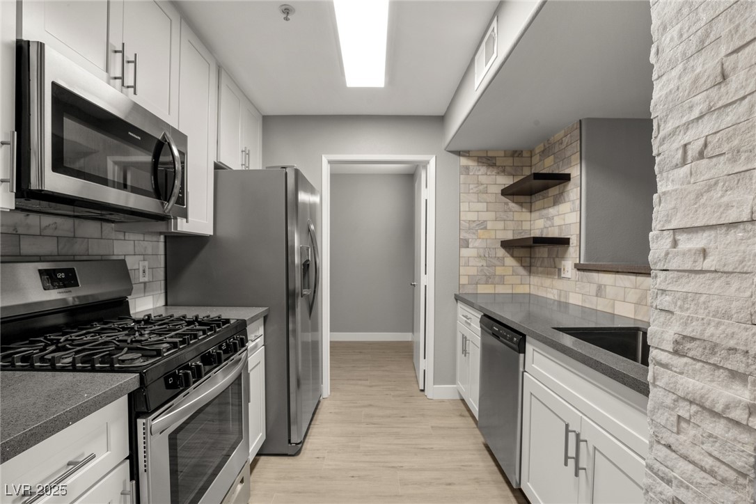 950 SEVEN HILLS Drive 713