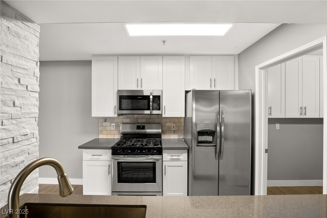 950 SEVEN HILLS Drive 713