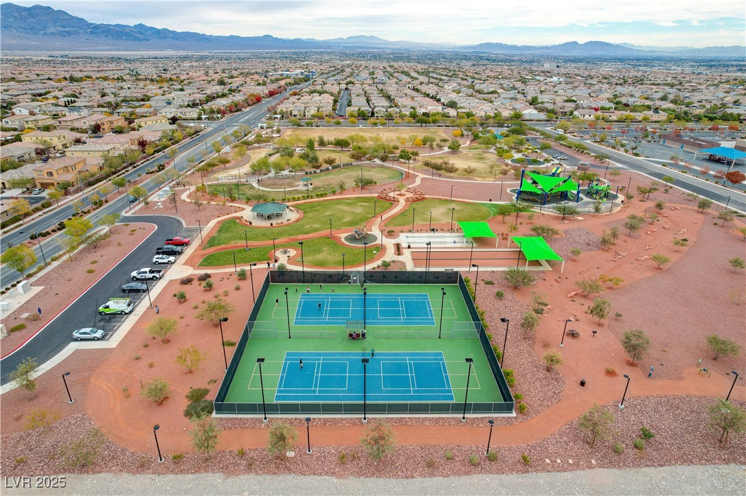 10135 Amana Oaks Avenue