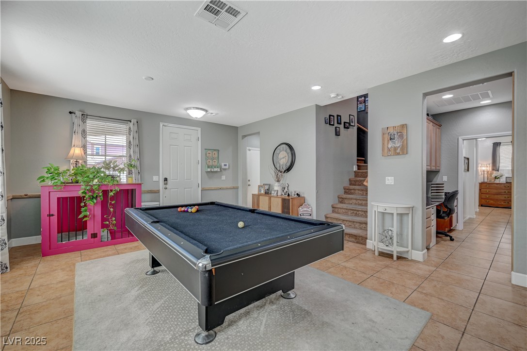 10135 Amana Oaks Avenue