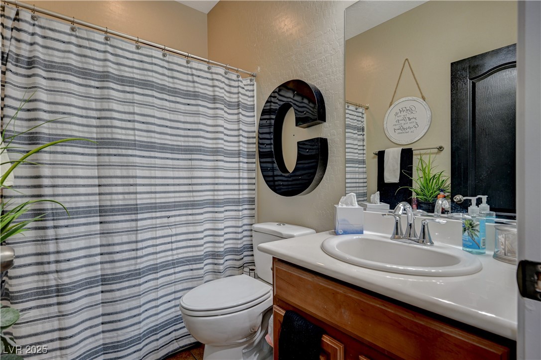 10135 Amana Oaks Avenue