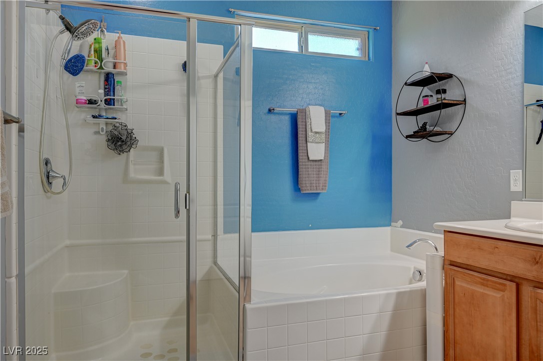 10135 Amana Oaks Avenue