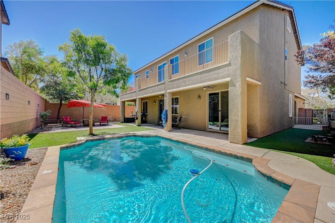 10135 Amana Oaks Avenue