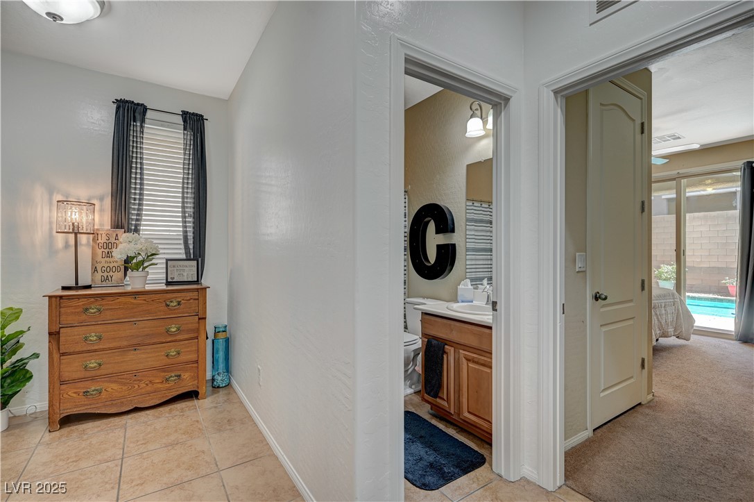 10135 Amana Oaks Avenue