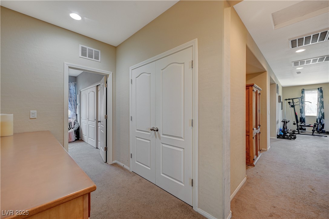 10135 Amana Oaks Avenue