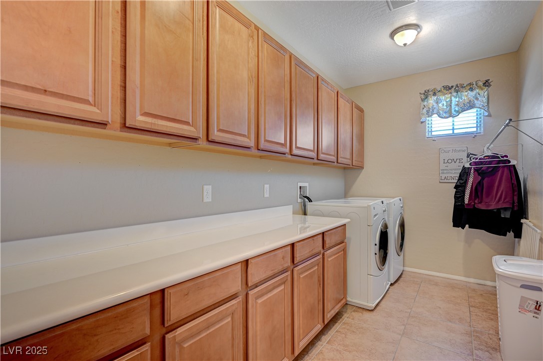 10135 Amana Oaks Avenue