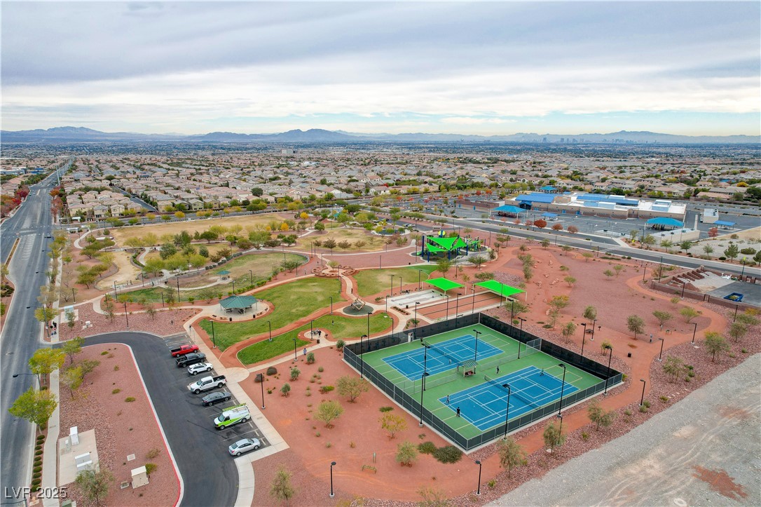 10135 Amana Oaks Avenue