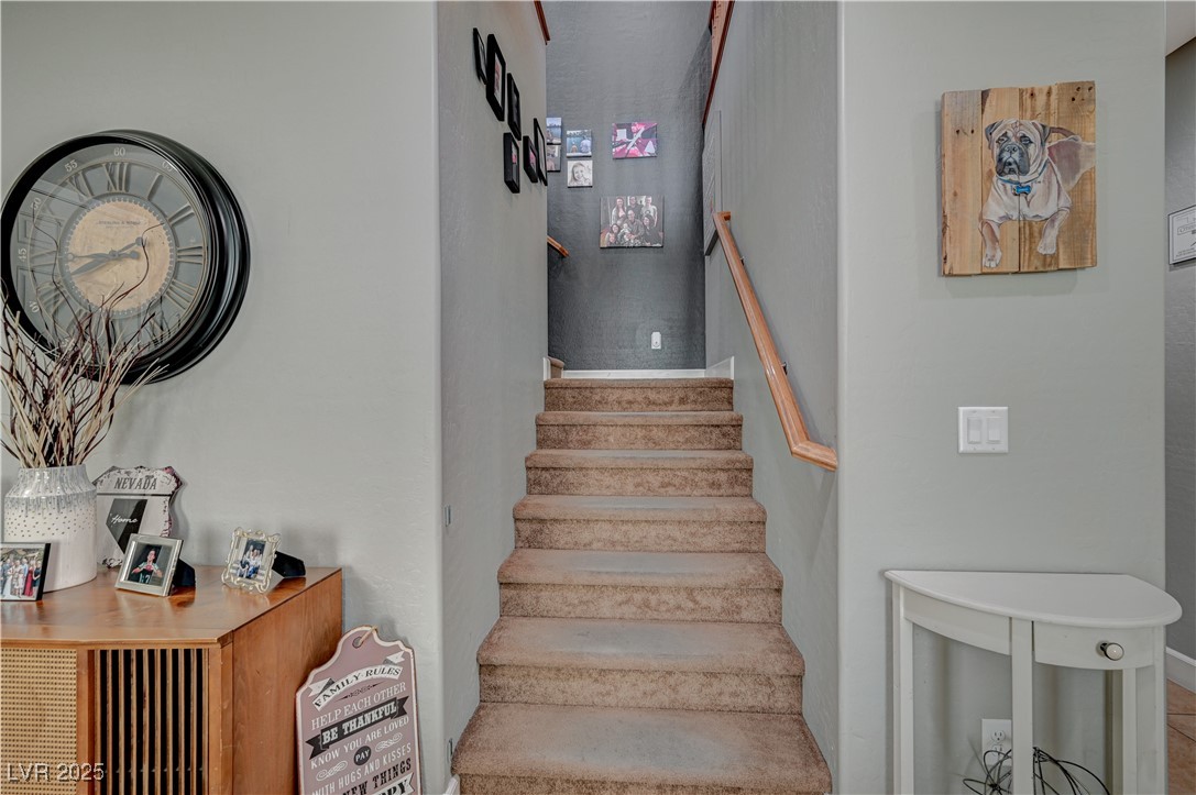 10135 Amana Oaks Avenue