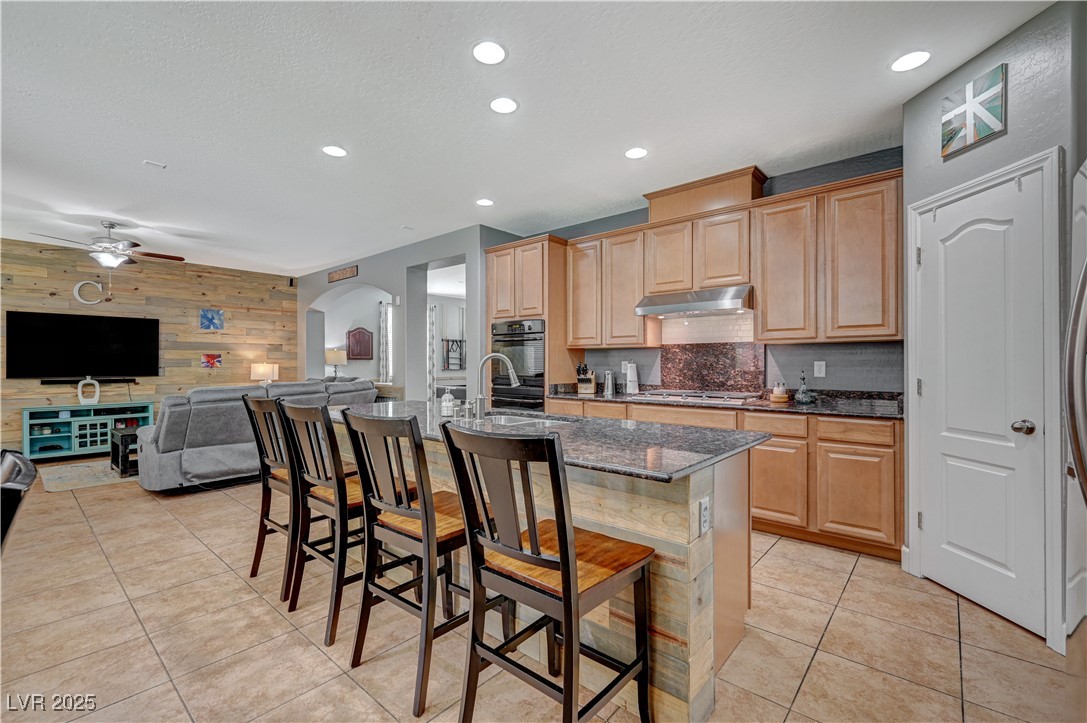 10135 Amana Oaks Avenue