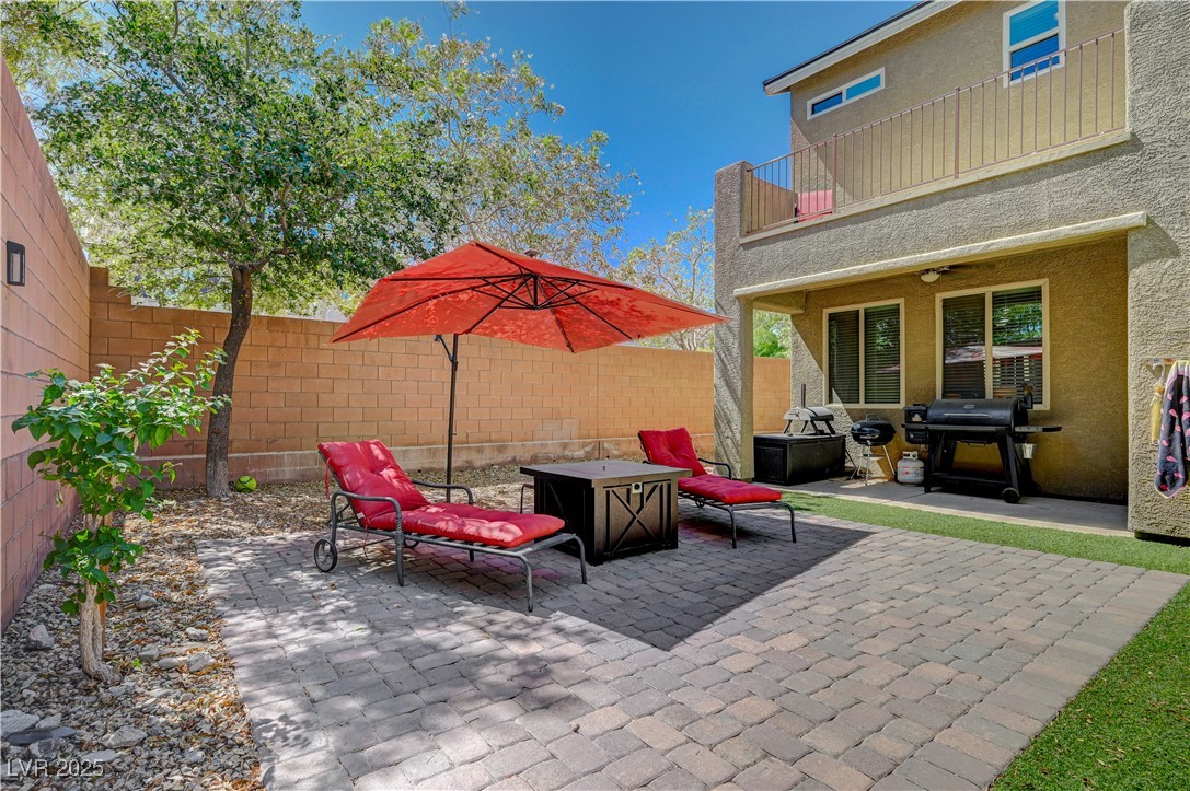 10135 Amana Oaks Avenue