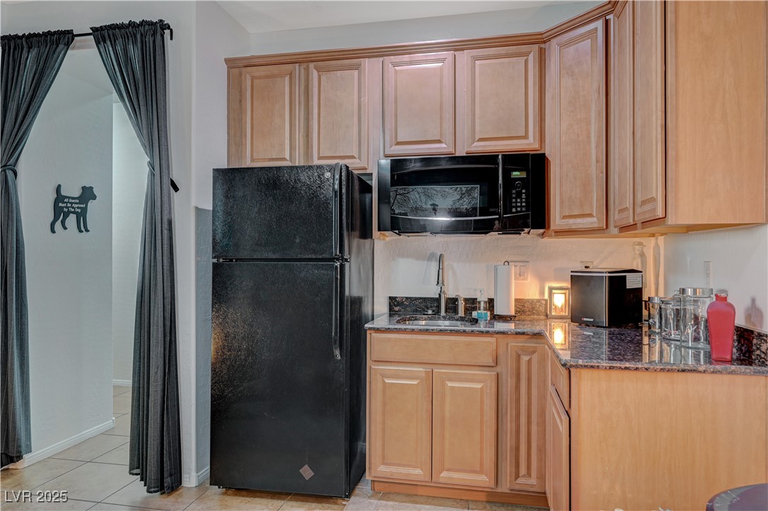 10135 Amana Oaks Avenue