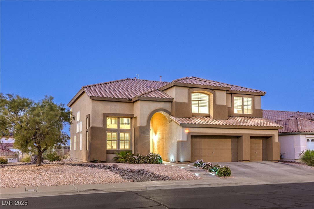 722 Descartes Avenue