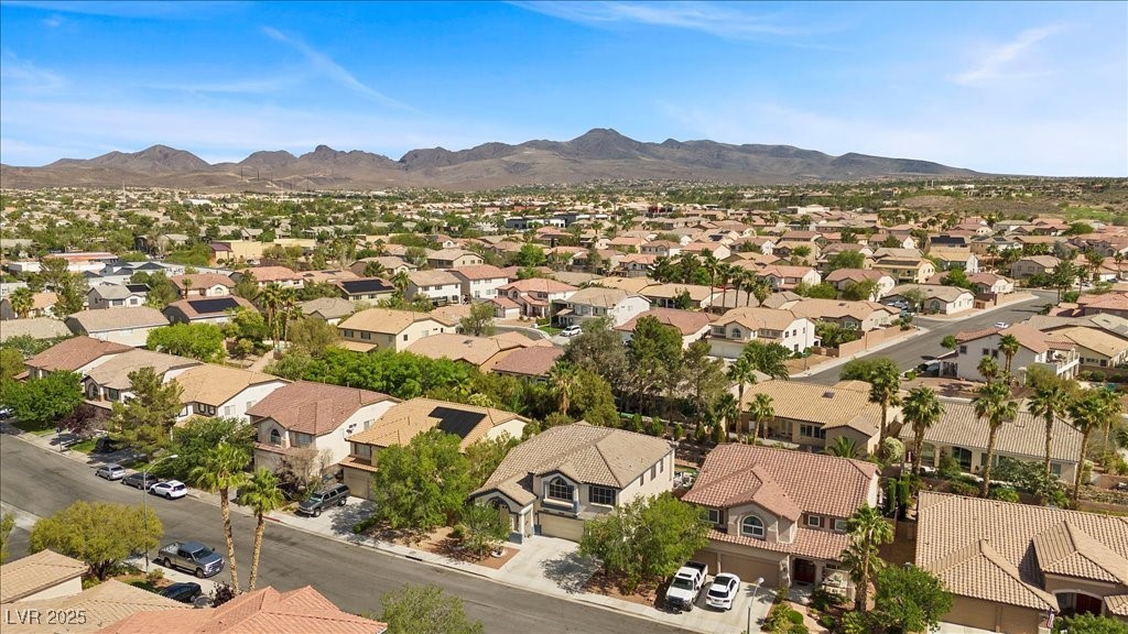 2717 Cool Lilac Avenue