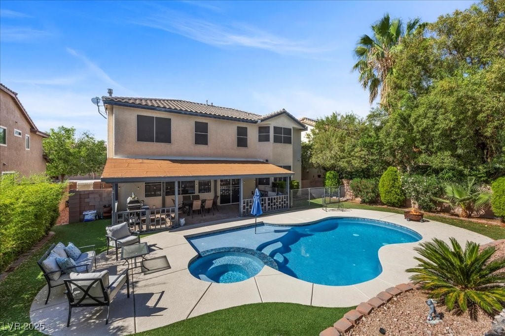 2717 Cool Lilac Avenue