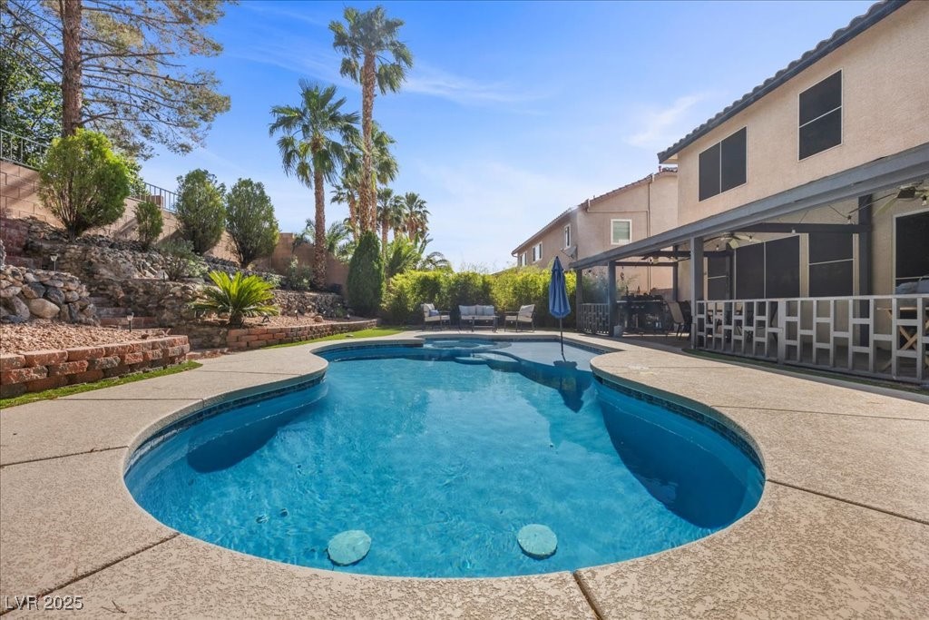 2717 Cool Lilac Avenue