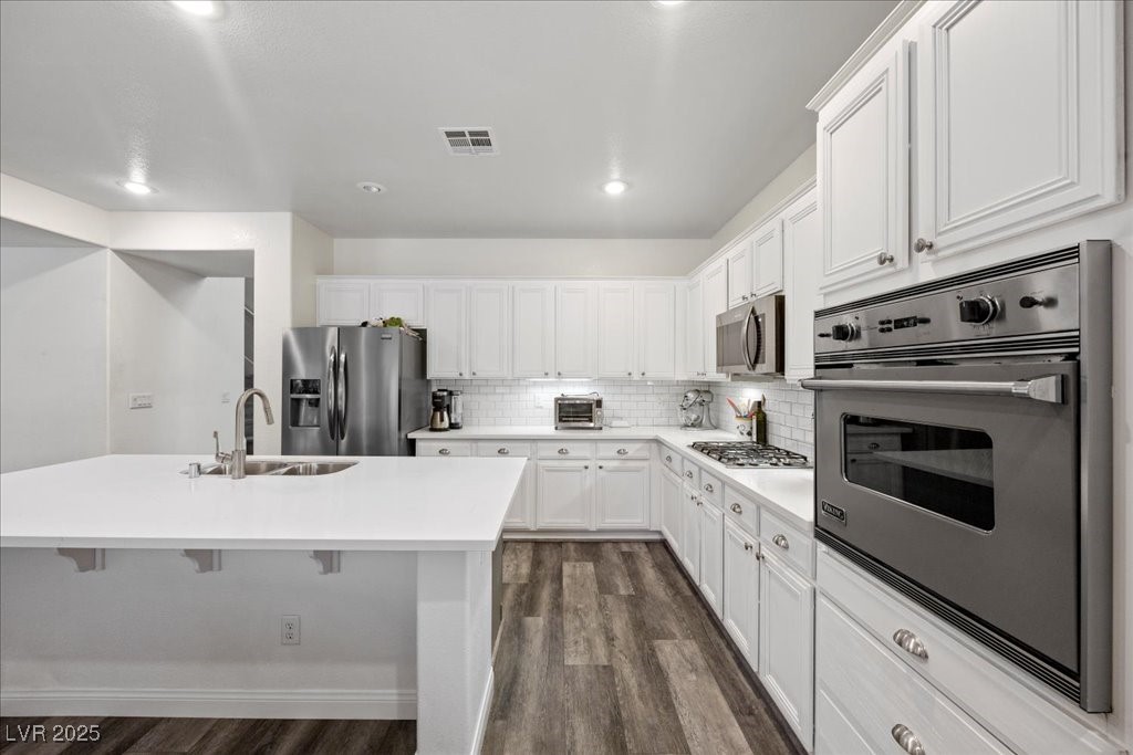 2717 Cool Lilac Avenue