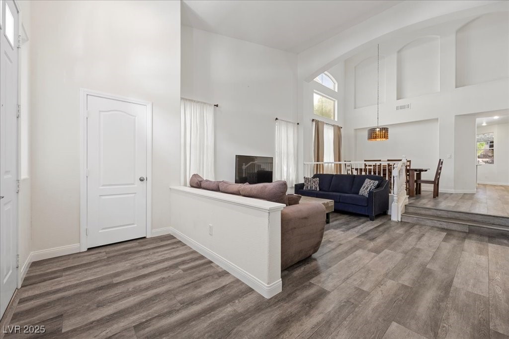 2717 Cool Lilac Avenue