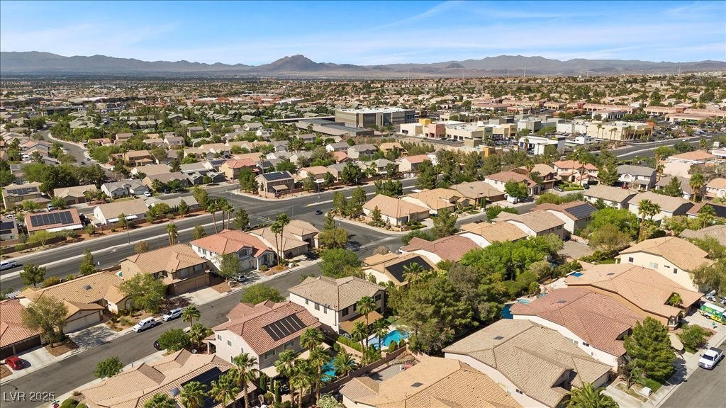 2717 Cool Lilac Avenue