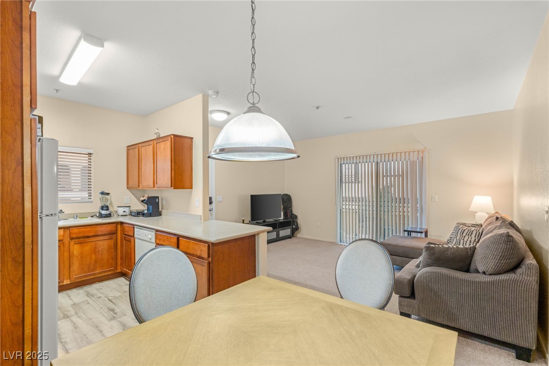 2291 West Horizon Ridge Parkway 8248