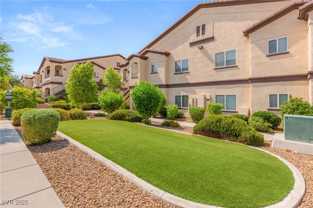 2291 West Horizon Ridge Parkway 8248