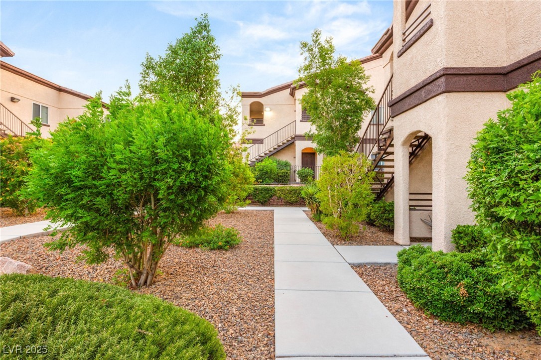 2291 West Horizon Ridge Parkway 8248