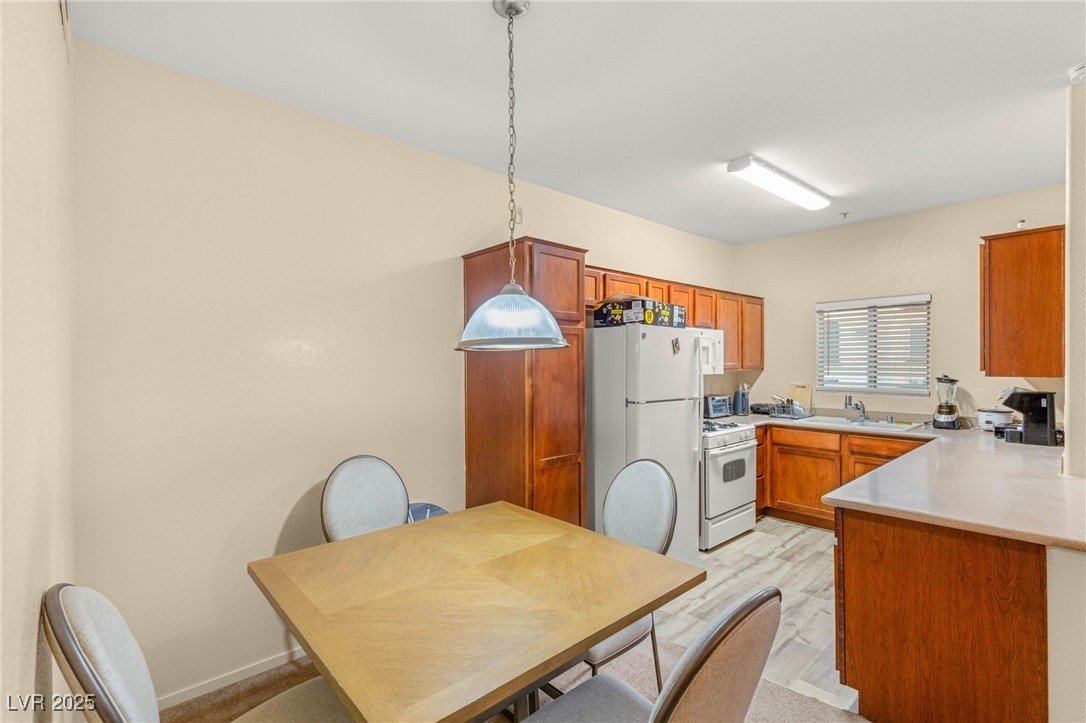 2291 West Horizon Ridge Parkway 8248