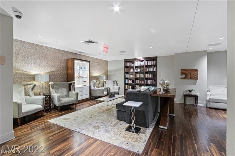 8255 Las Vegas Boulevard 1205