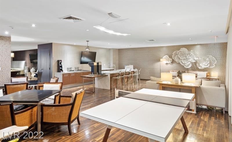 8255 Las Vegas Boulevard 1205