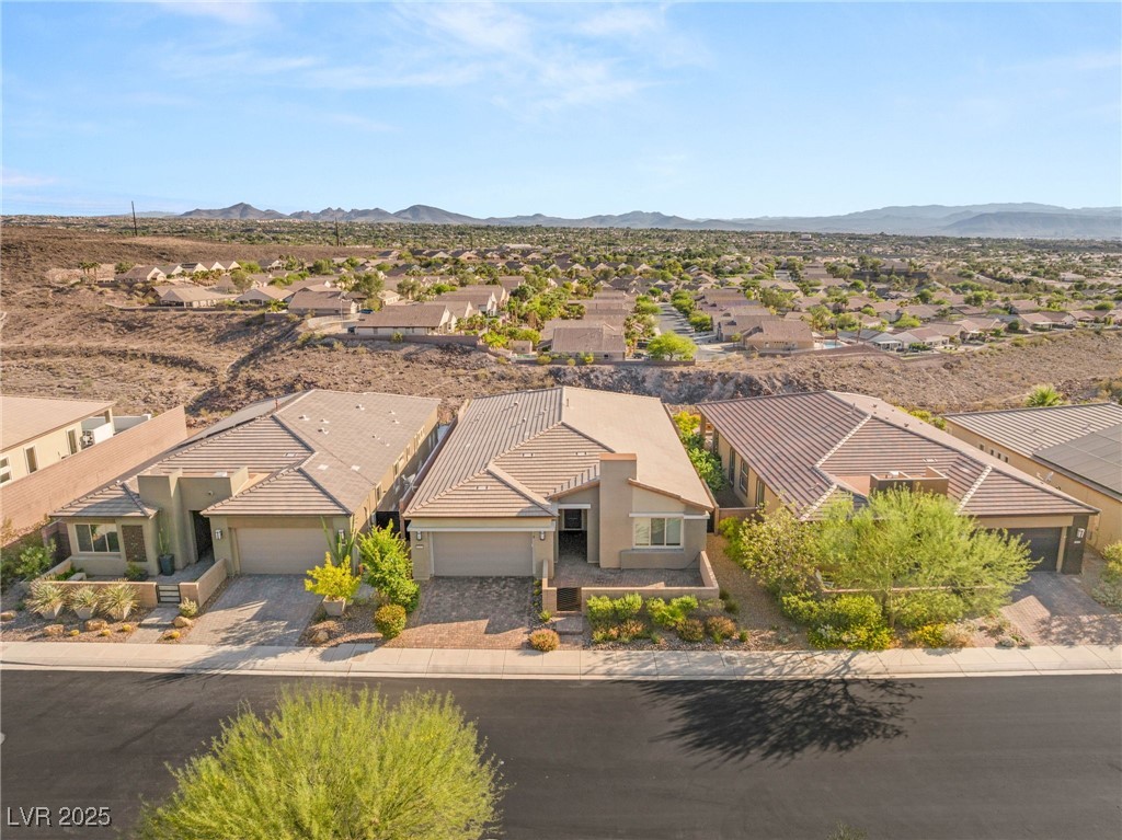 2069 Alto Vista Drive