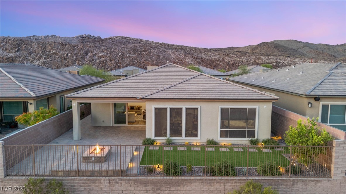 2069 Alto Vista Drive