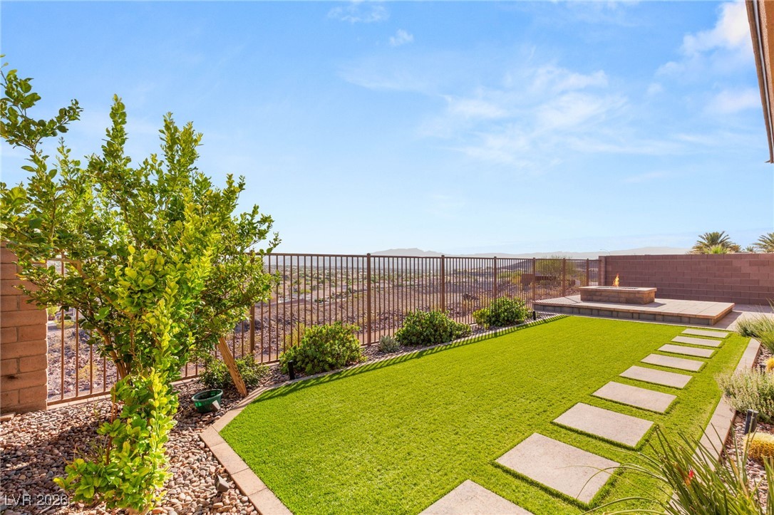 2069 Alto Vista Drive