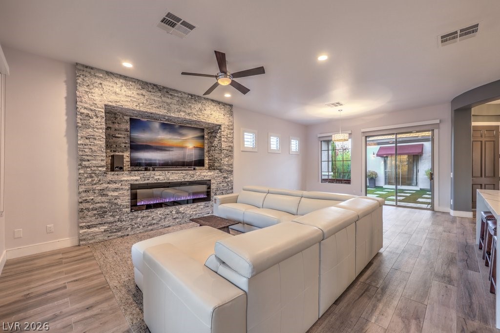 23 Gladewater Drive