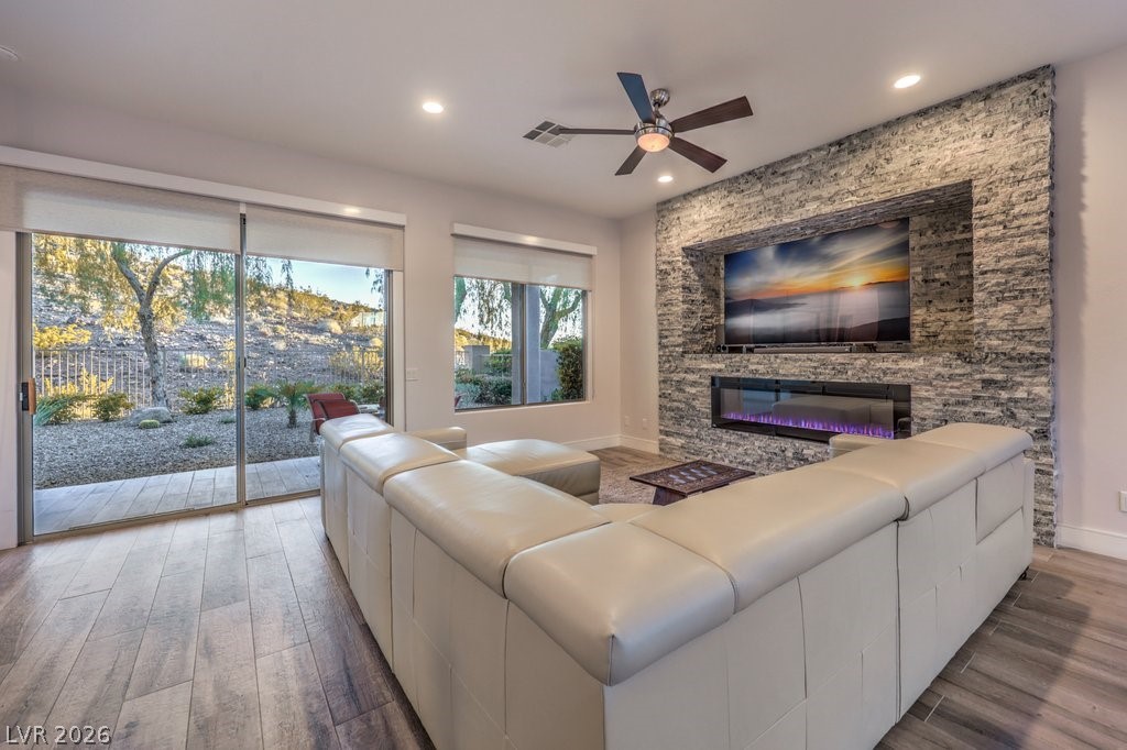 23 Gladewater Drive