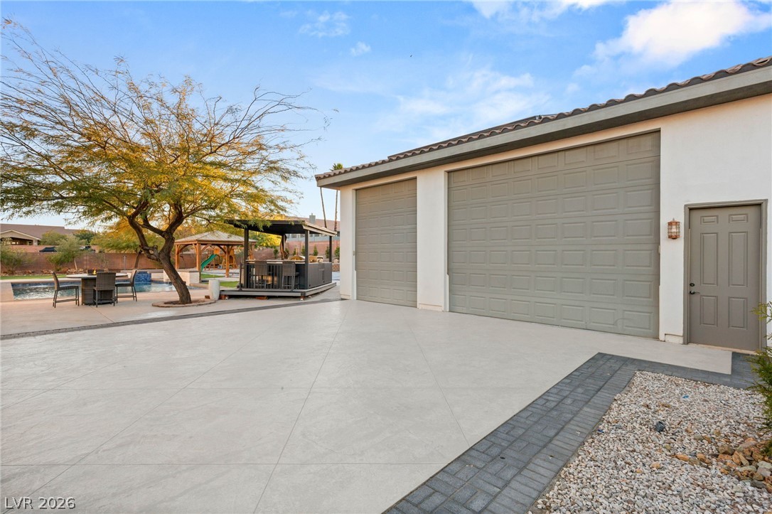 1035 Aviator Court