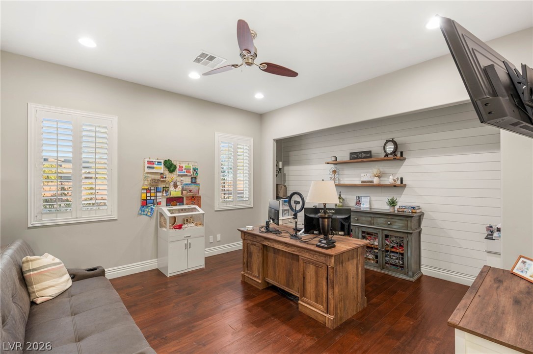 1035 Aviator Court