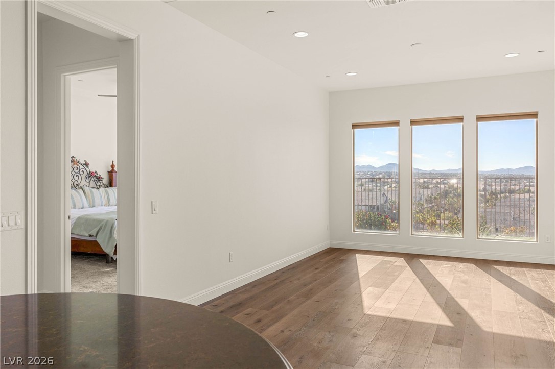 2069 Alto Vista Drive