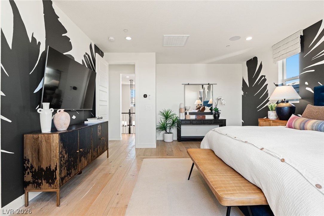 10125 Sequoia Glen Avenue