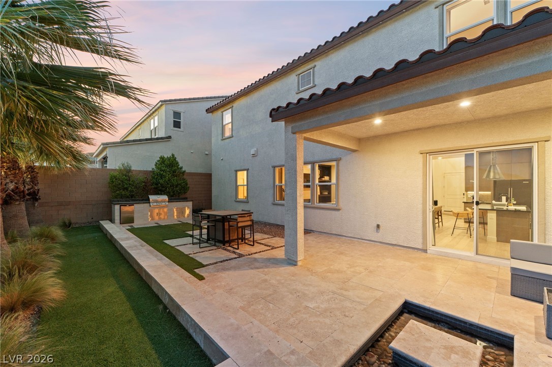 10125 Sequoia Glen Avenue