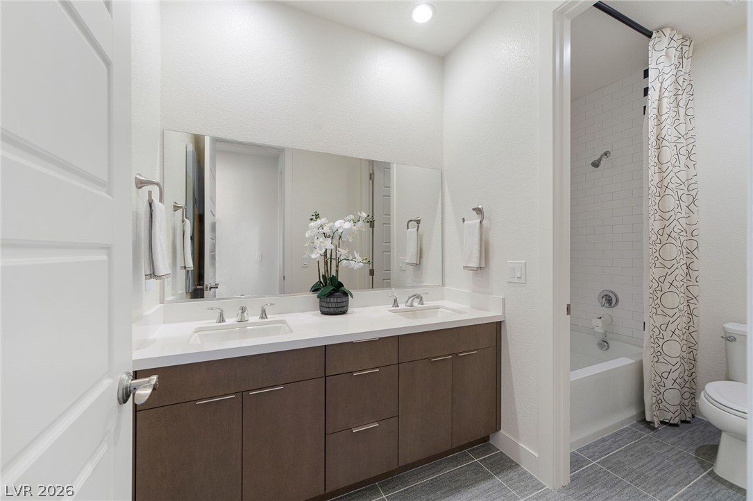 10125 Sequoia Glen Avenue