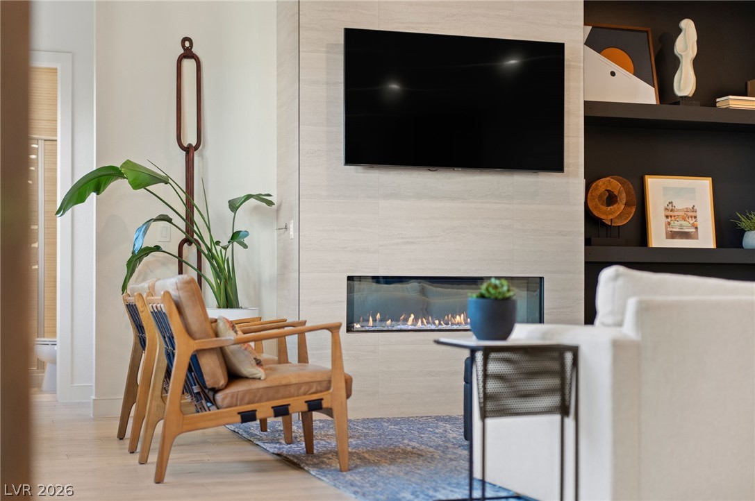 10125 Sequoia Glen Avenue