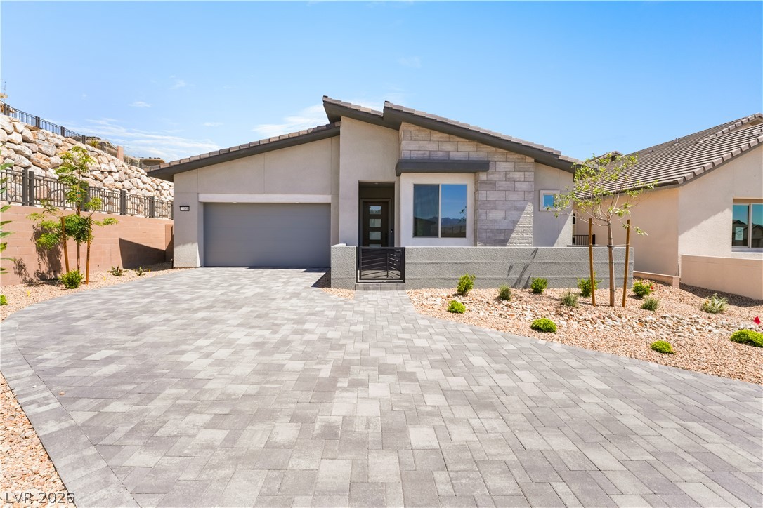 1060 Skyview Cove Court