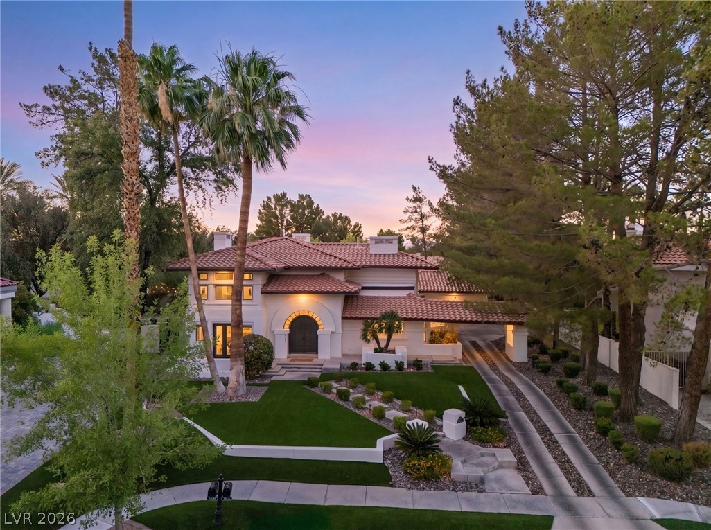 2233 Versailles Court