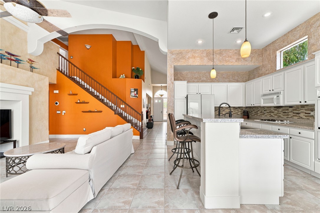 3049 Blazing Creek Way