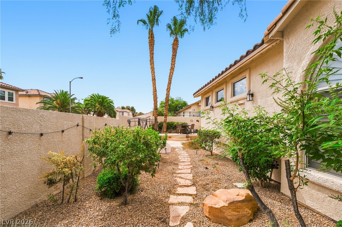3049 Blazing Creek Way