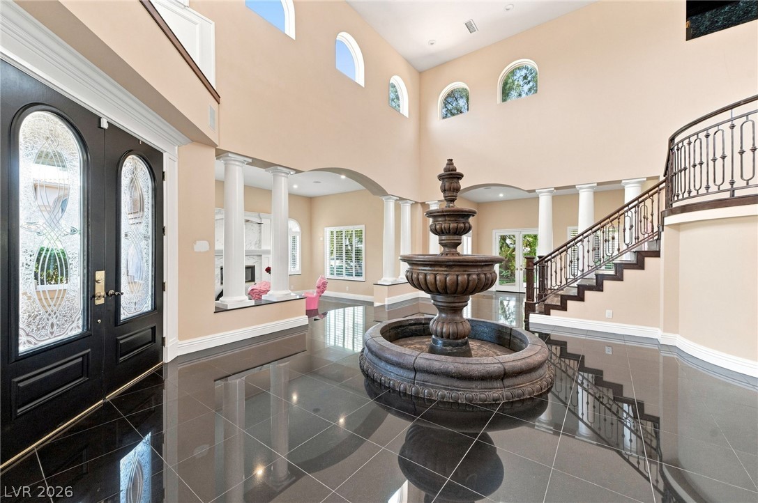 7 Rue Promenade Way